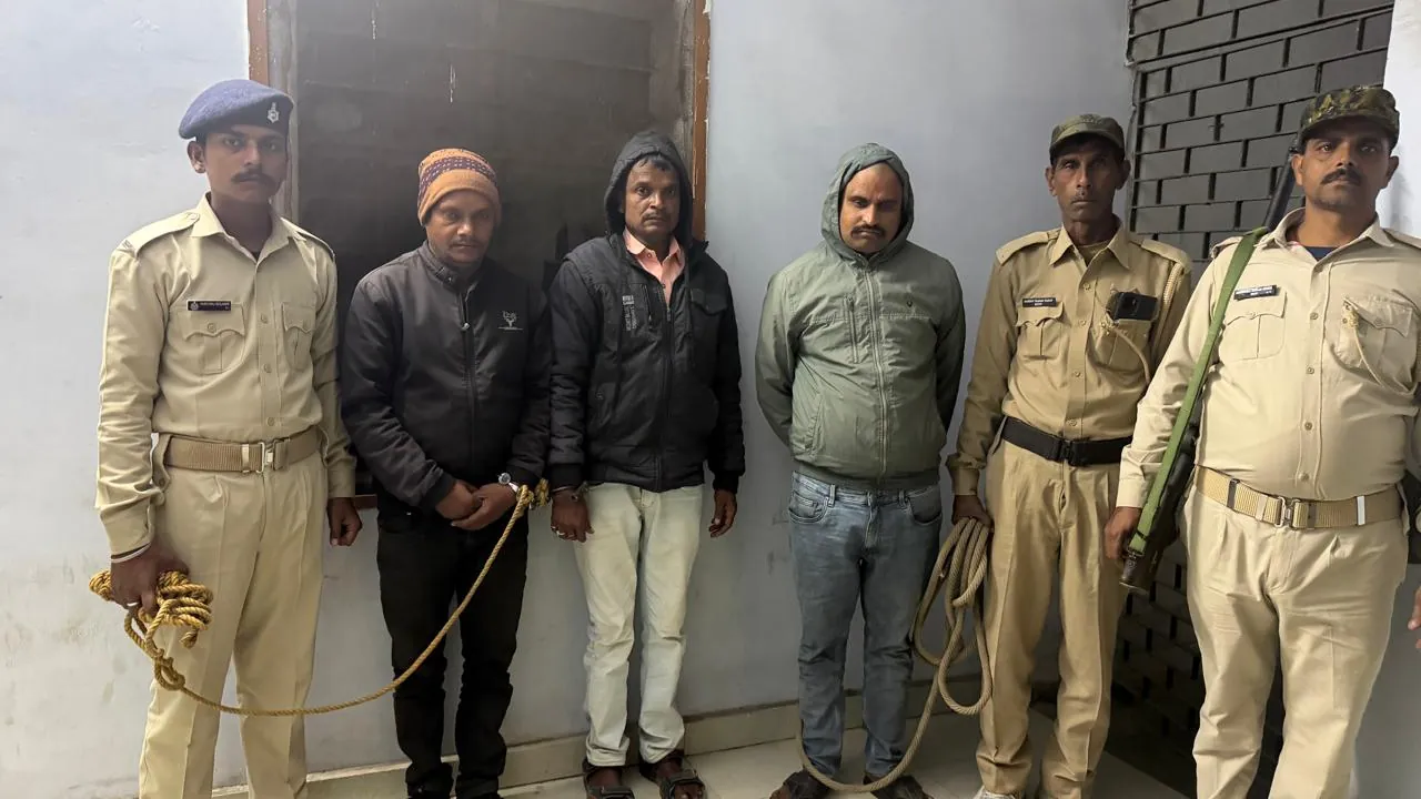 पुराने सर्किट हाउस से शराब की पेटियां गायब करने वाले गिरोह का मुखिया निकला स्पेशल ब्रांच का SPO ! जानें पूरा मामला