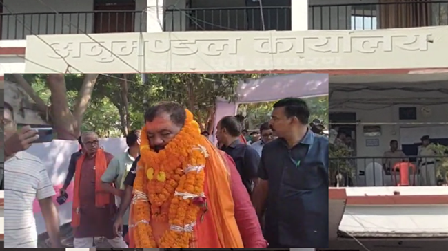 गन्ना उद्योग मंत्री कृष्ण नंदन पासवान का नहीं हुआ नामांकन, खाली हाथ ही करनी पड़ी सभा