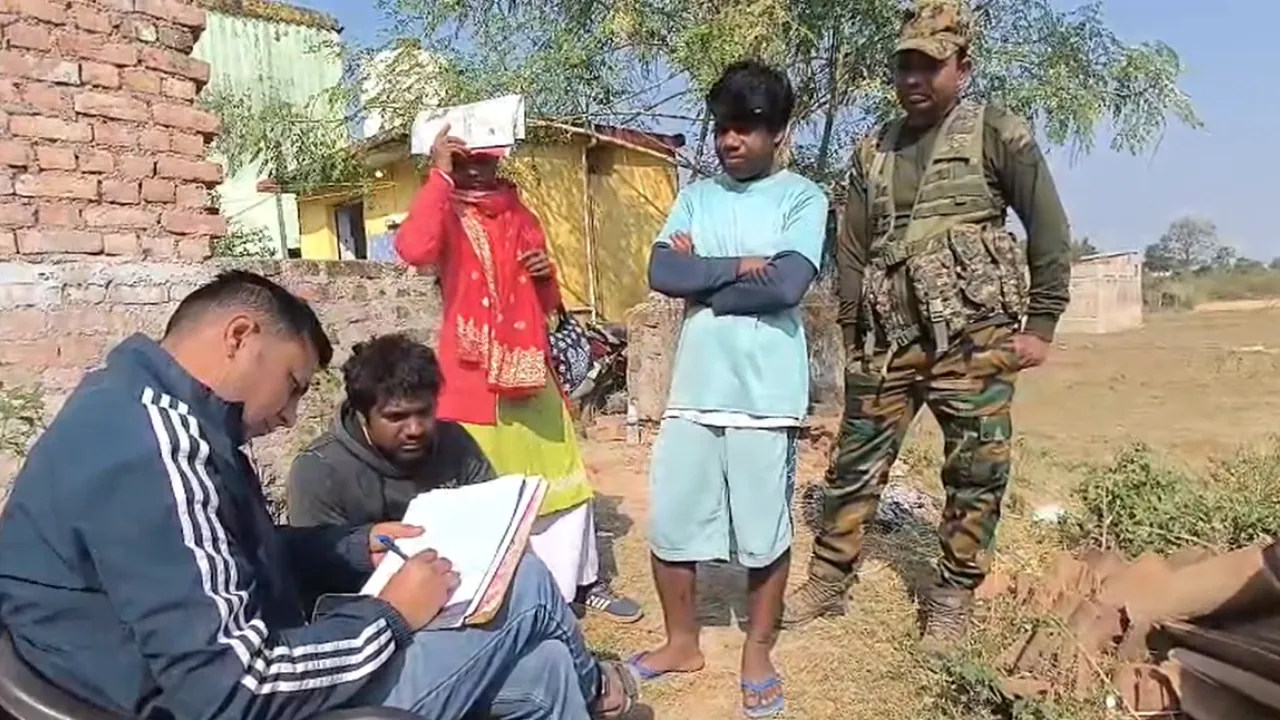 पति से विवाद के बाद गर्भवती महिला ने फांसी लगाकर कर ली खुदकुशी, जांच में जुटी पुलिस