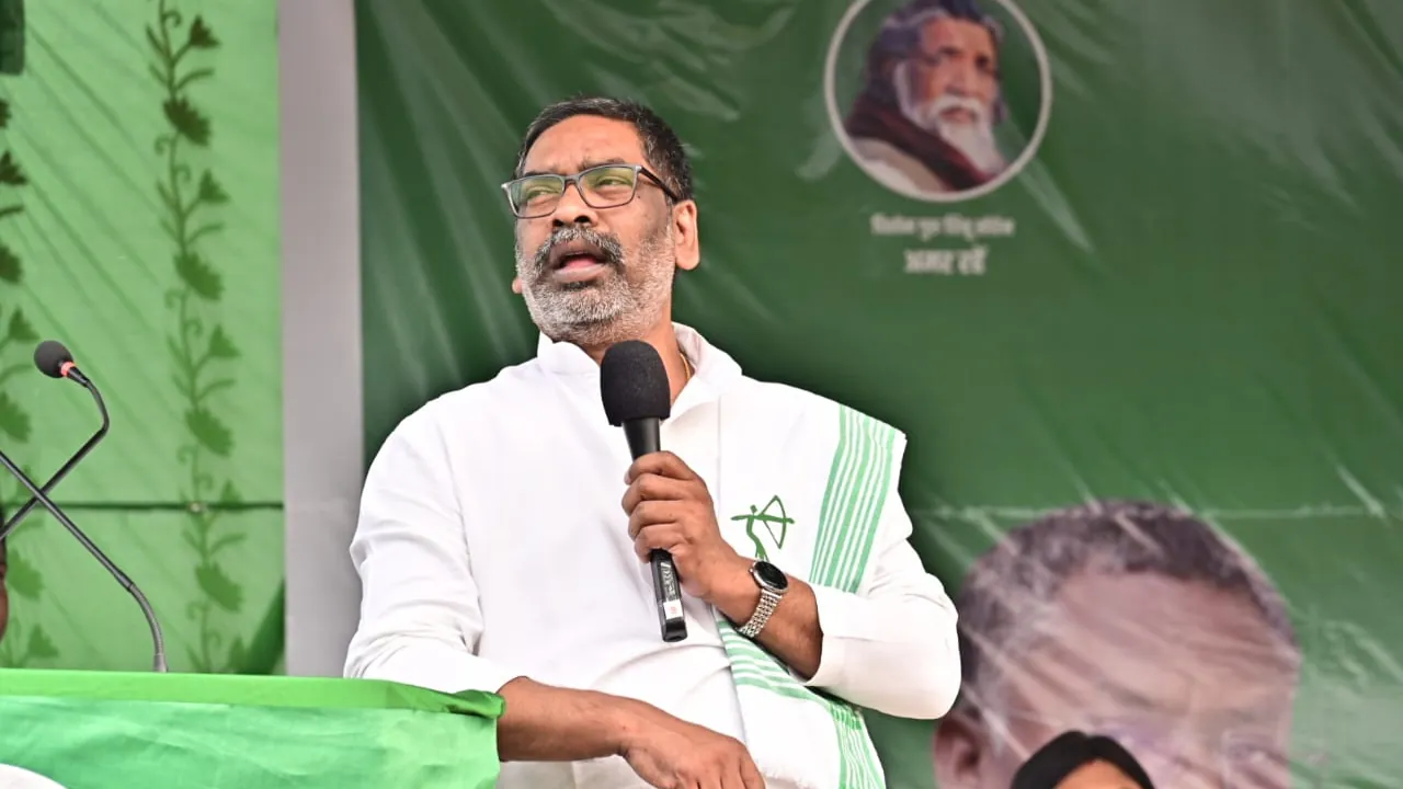 मुसाबनी में CM हेमंत सोरेन के दिए इस बयान पर राज्य की सियासत गरमायी, बीजेपी ने किया पलटवार