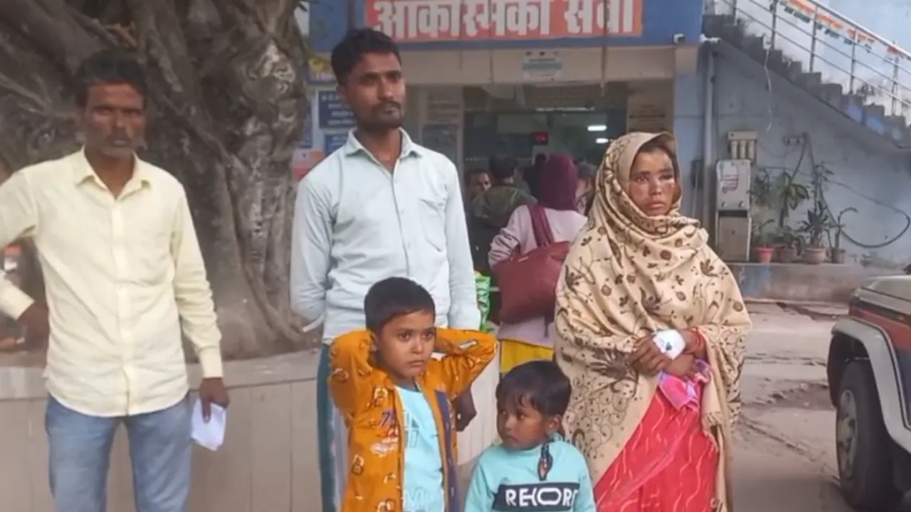 पत्नी के चेहरे पर दहेज लोभी पति ने फेंका चूल्हे में खौलता 'मार', गंभीर रुप से झुलसी