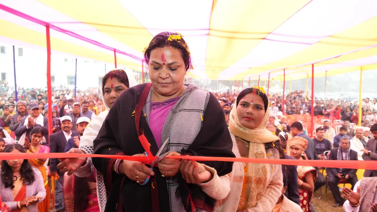 राम सुन्दर राम +2 हाई स्कूल का मनाया गया हीरक जयंती, कार्यक्रम में शामिल हुई मंत्री दीपिका पांडेय सिंह, दी 75 लाख की सौगात