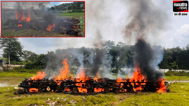 रांची के जुमार नदी तट पर मुक्ति संस्था ने 30 अज्ञात शवों का किया दाह संस्कार
