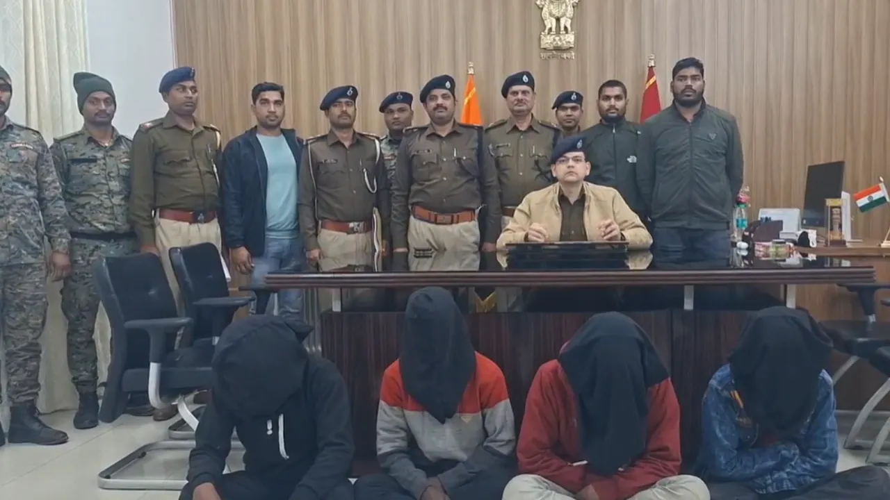 मुंगेर में अंतर्राज्यीय चोर गिरोह का पर्दाफाश ! चोरी की 5 बाइक के साथ 4 गिरफ्तार