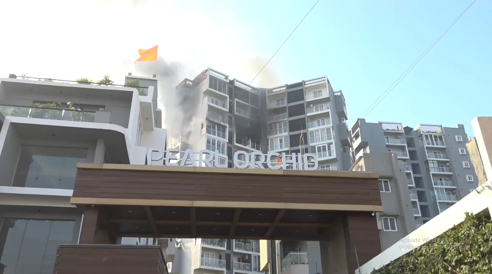 रांची के पर्ल ऑर्किड अपार्टमेंट में लगी भीषण आग, लोगों में अफरा तफरी का माहौल