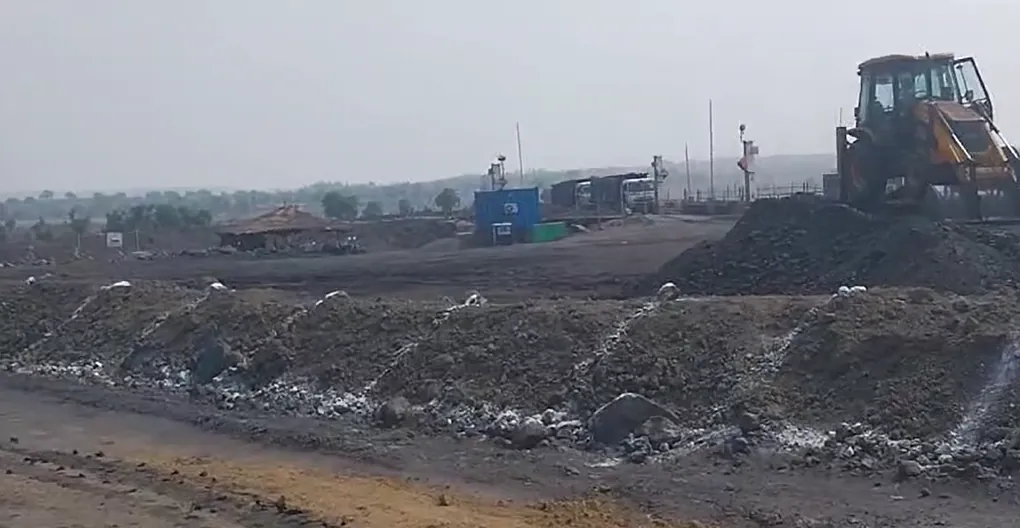 लातेहार में कोल साइडिंग पर फायरिंग से दहशत, दो राउंड गोली चलाकर अपराधी फरार