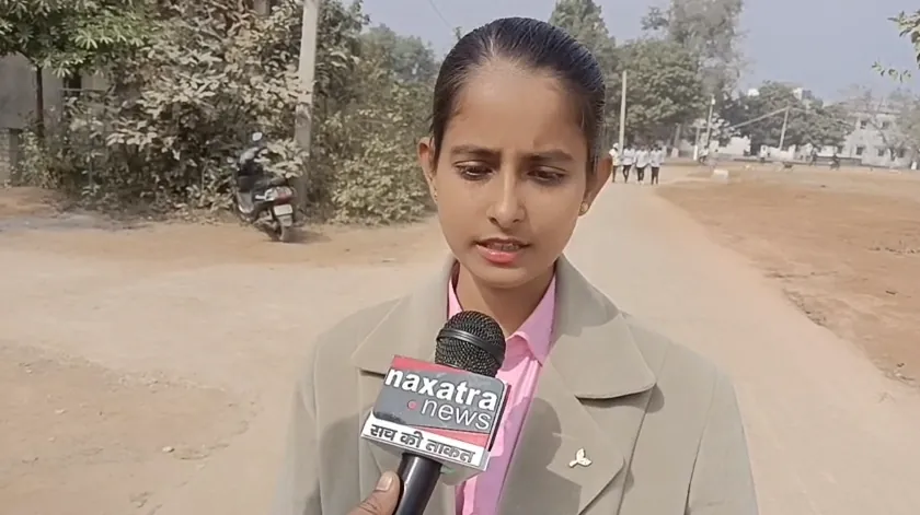 B.Ed. छात्रा को शर्ट-पैंट पहनने पर किया गया क्लास से बाहर, छात्रा का आरोप- लड़कों वाले कपड़े को लेकर कॉलेज बना रही दबाव