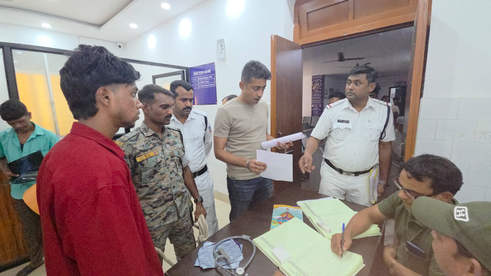 पांच लाख रुपये की बैंक ठगी – गिरिडीह में पकड़ा गया आरोपी