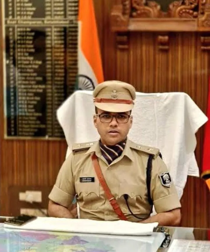 सावधान, सरस्वती पूजा में डीजे या ऑर्केस्ट्रा बजाया तो... मोतिहारी में सुरक्षा को लेकर पुलिस सतर्क, SP का कड़ा निर्देश 