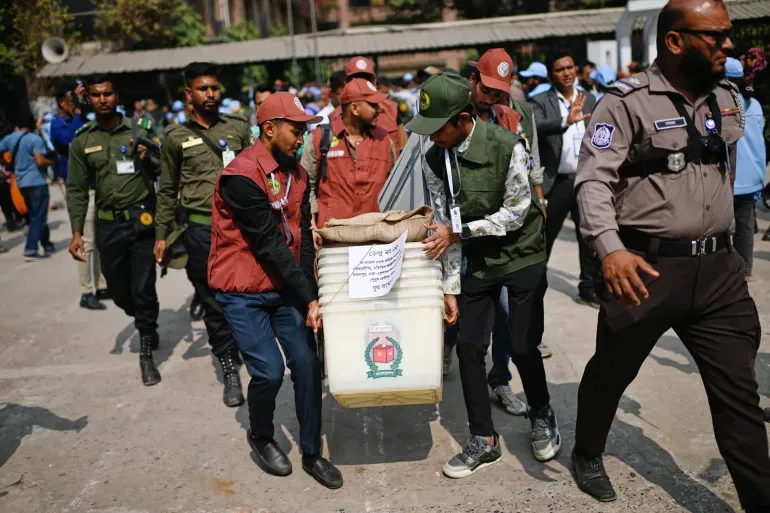 बांग्लादेश में 13वें राष्ट्रीय संसदीय चुनाव का मतदान जारी, चुनाव में धांधली के लग रहे आरोप