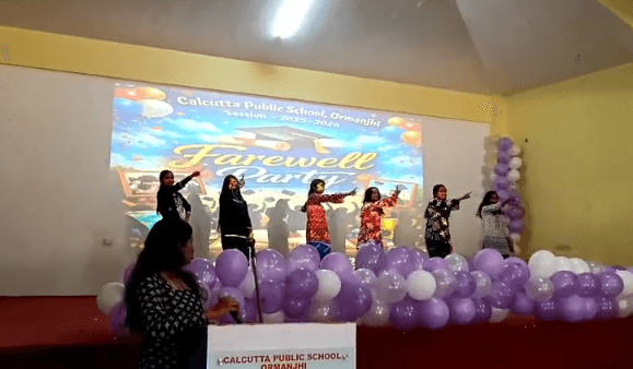 रांची के Calcutta Public School में 12वीं के छात्रों के लिए फेयरवेल कार्यक्रम आयोजित, स्कूल से विदा लेते विद्यार्थी हुए भावुक 