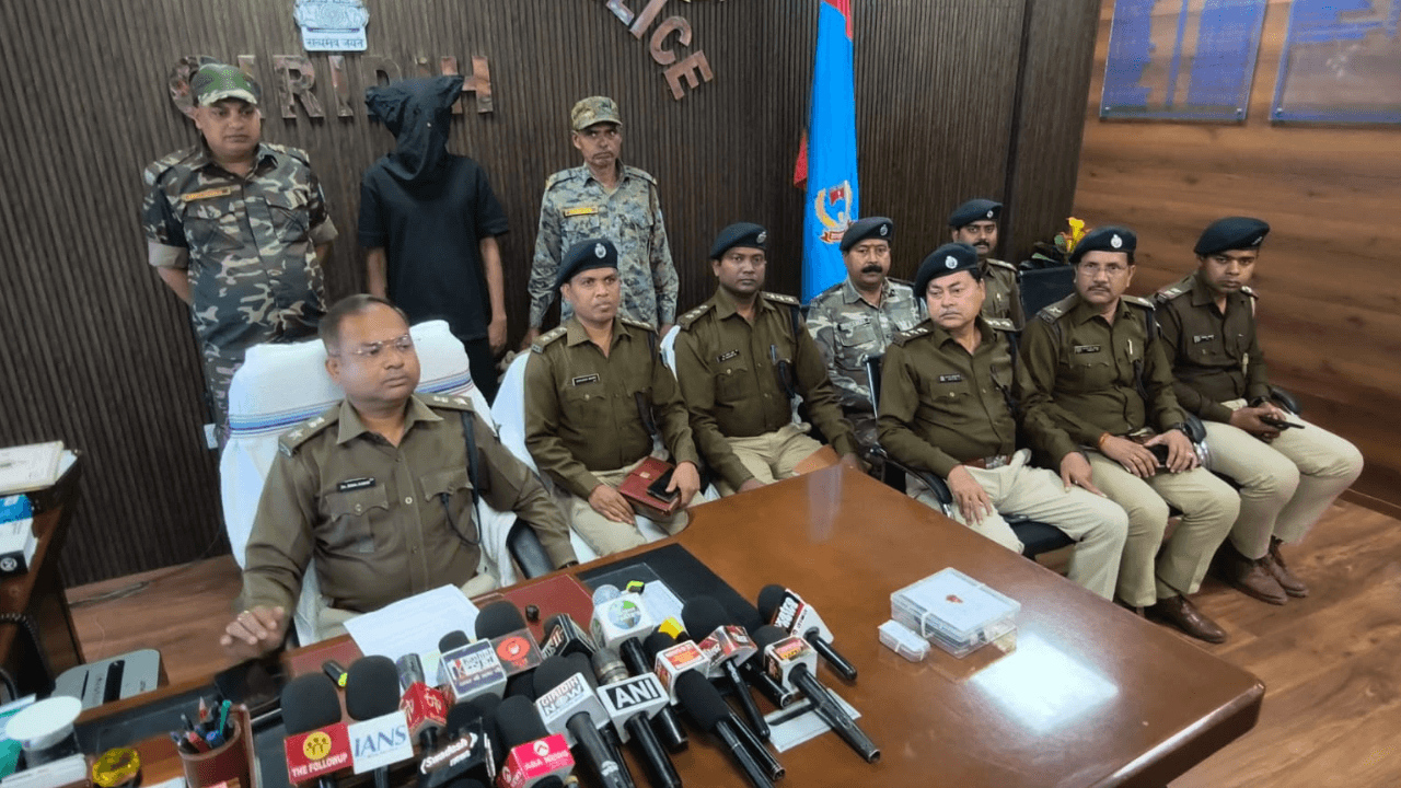 मतदान के दिन हुए गोलीकांड मामले में गिरिडीह पुलिस ने एक और आरोपी को दबोचा, पिस्टल बरामद