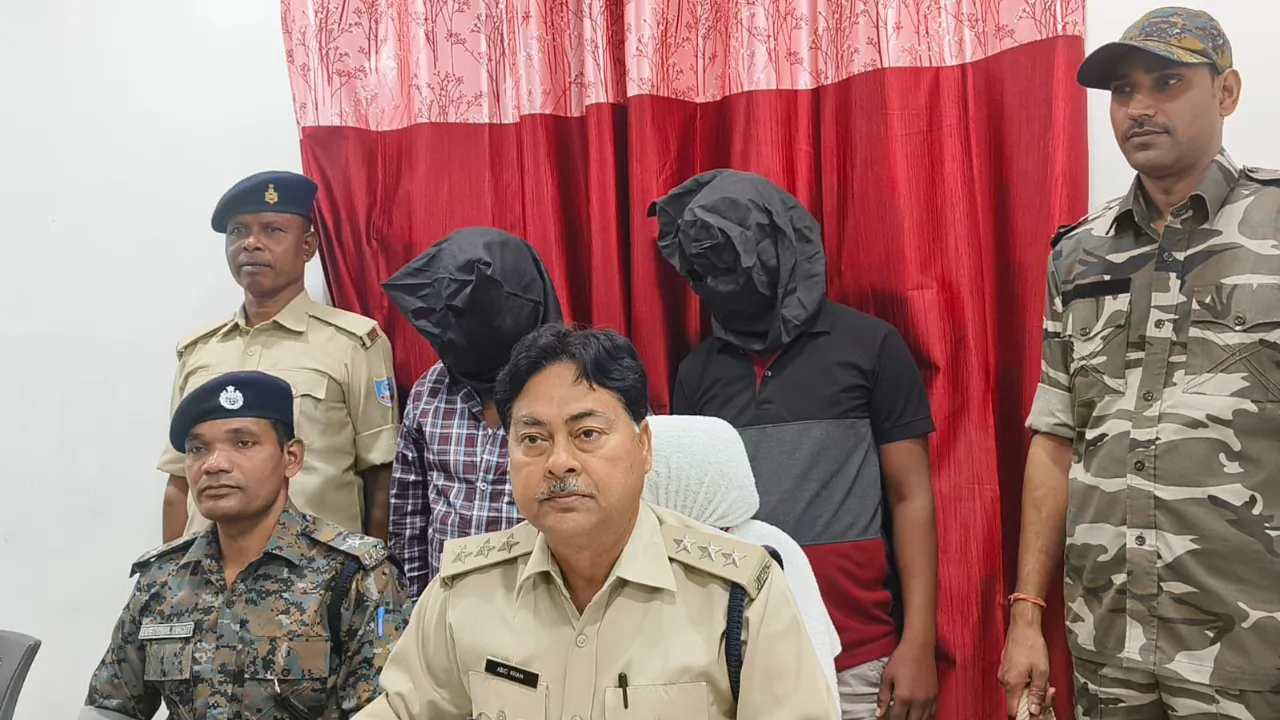 IT सेक्टर का नौकरी छोड़ बना 'साइबर' अपराधी, पुलिस ने 2 शातिर अपराधी को दबोचा