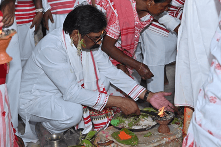 hemant-soren-puja.png